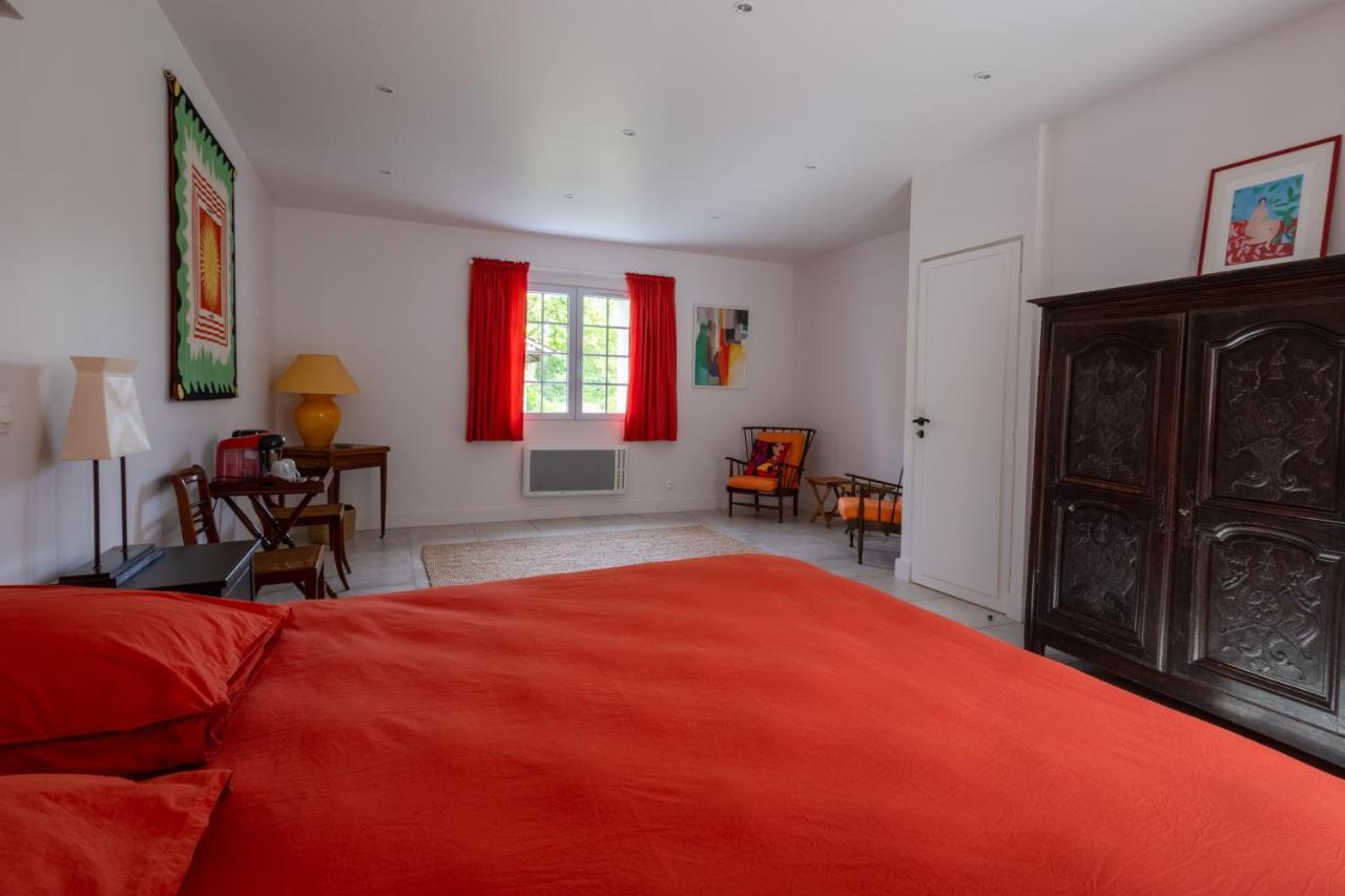 La Metairie - Guesthouse Orx Bagian luar foto